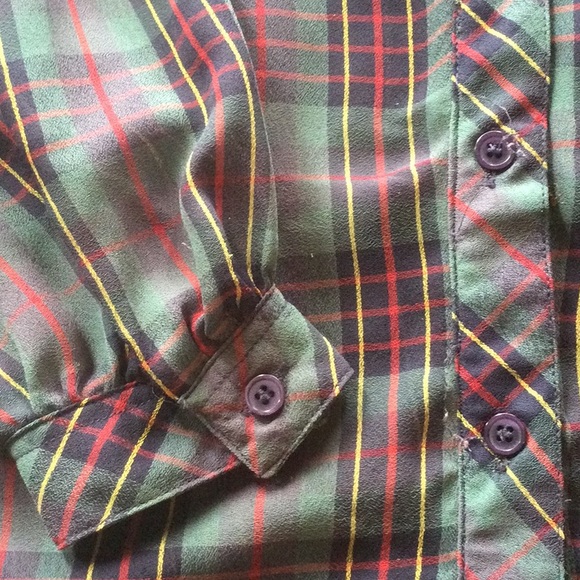 Weathervane Size 6 Green Plaid Polyester Button Down Blouse with Ruffle Neck. - Picture 4 of 6